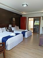 Marand Beach Resort
