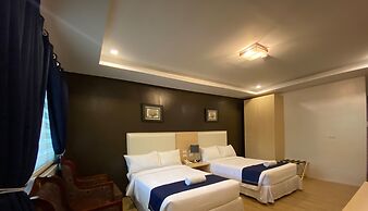 Marand Beach Resort
