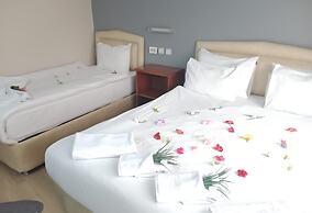 Hotel Cesmeli