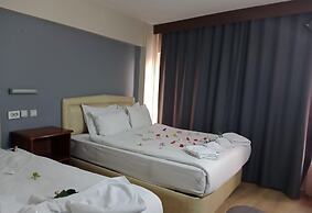 Hotel Cesmeli