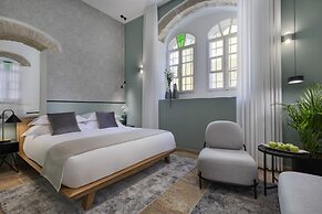 Villa Albi - Machne Yehuda Hotel