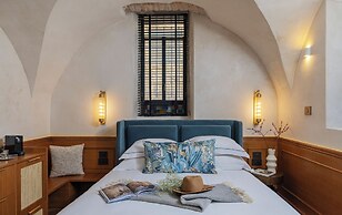 Villa Albi - Machne Yehuda Hotel