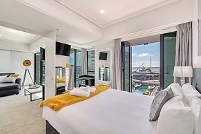 Auckland Viaduct Chic Waterfront Views