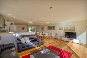 Seaview Apartment