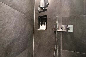 Zam 101 Hotel