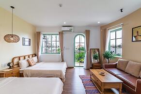 Nang House Homestay