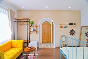 Nang House Homestay