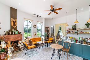 Nang House Homestay