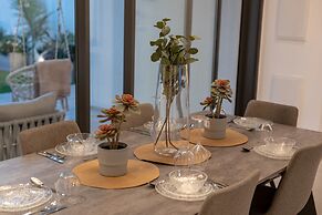 Dov Garden apartment with private pool
