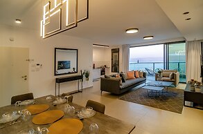 Dov Garden apartment with private pool