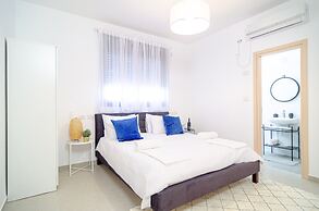 Dov Garden apartment with private pool