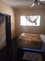 Kamuboola Lodge
