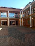 Kamuboola Lodge
