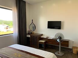 Win Win Hotel