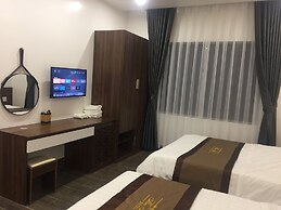 Win Win Hotel