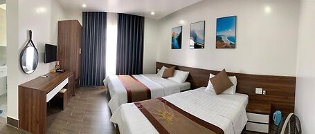 Win Win Hotel