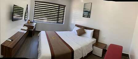 Win Win Hotel