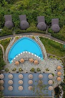 Dream Cliff Mountain Resort