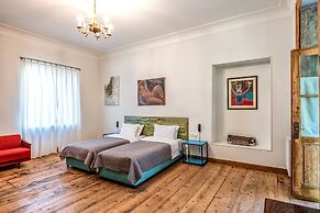 Memoir Hotel
