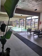 Los Robles Apart Hotel