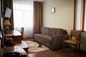 Oktyabrskaya Hotel