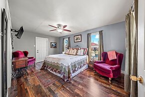 Full Moon Inn B&B