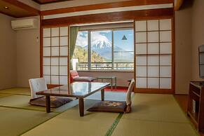 Shoji Lake Hotel