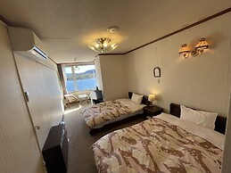 Shoji Lake Hotel