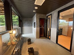 Shoji Lake Hotel