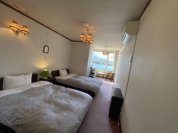 Shoji Lake Hotel