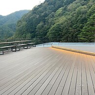 Shoji Lake Hotel