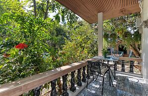 Maenam Bungalow