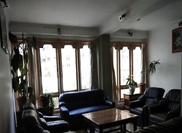 Hotel 89