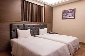 Maple Hotel Second Branch