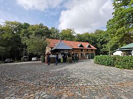 Schlösschen Sundische Wiese