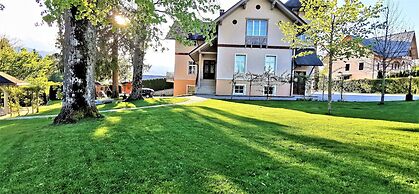 Vila Kljuce Apartments Bled