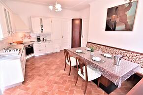 Vila Kljuce Apartments Bled