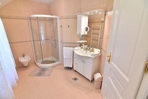 Vila Kljuce Apartments Bled