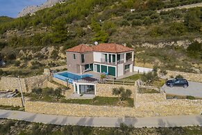 Royal Villa