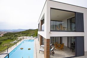 Royal Villa 2