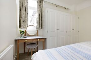Quiet Historic Mews- Hyde Park