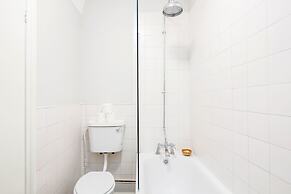 Charming Grand One bedroom