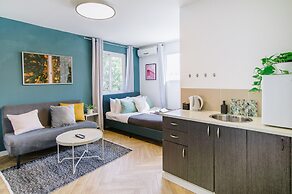 Beta Studios ApartHotel