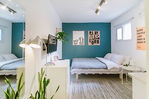 Beta Studios ApartHotel