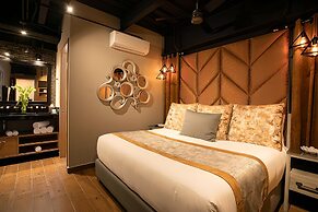 Pinnacle Resorts 179 - Adults Only