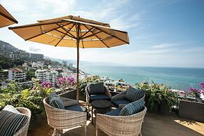 Pinnacle Resorts 179 - Adults Only