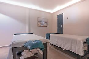 Pinnacle Resorts 179 - Adults Only