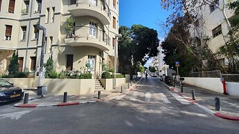 Duplex Penthouse by Rothschild Pkg TL54