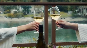 Galiano Oceanfront Inn & Spa