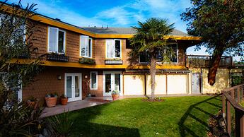 Galiano Oceanfront Inn & Spa
